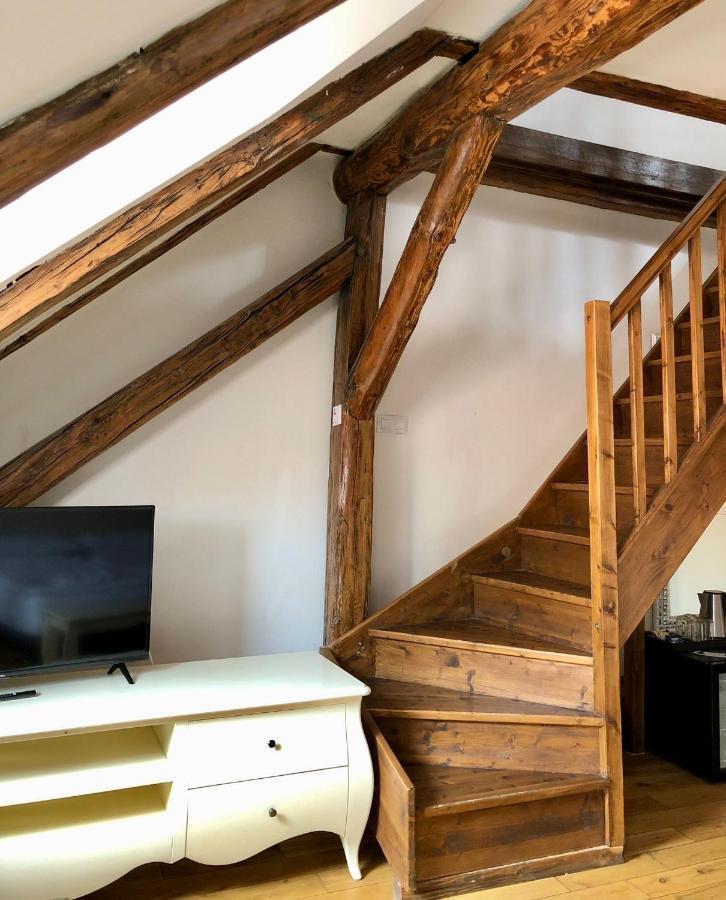 Comfort Maisonette Family Room View